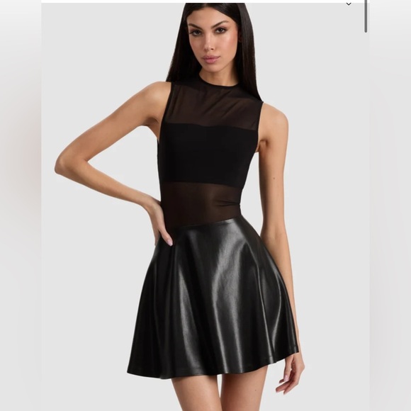 BRAND NEW W TAGS ✨Alice + Olivia Black CHARA VEGAN Leather MINI DRESS Mini Dress - Picture 4 of 13